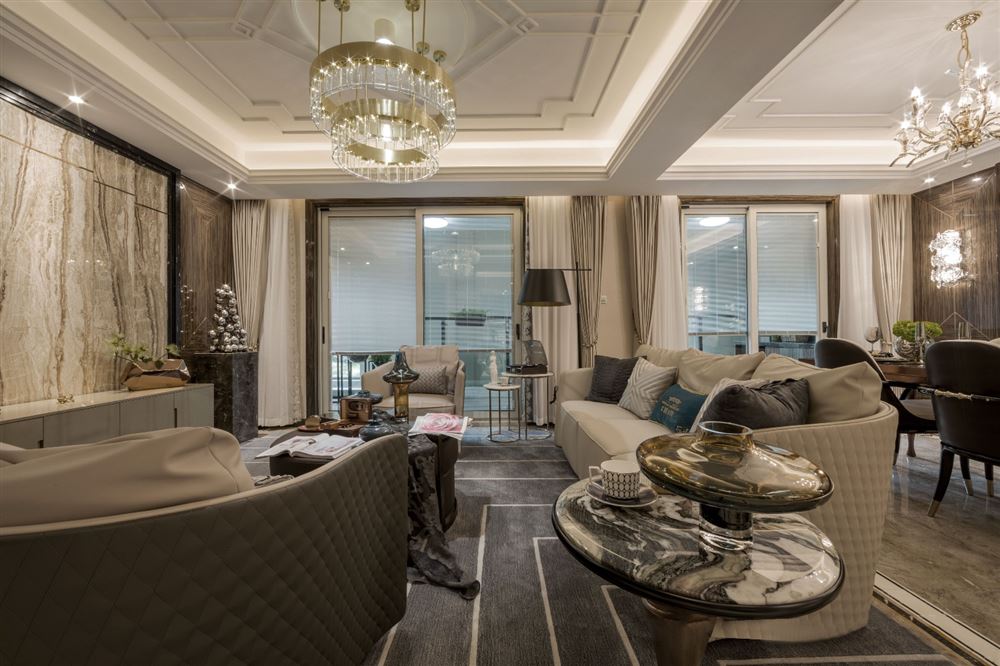 佛山市鵬瑞皓玥灣輕奢風(fēng)格四居室裝修案例