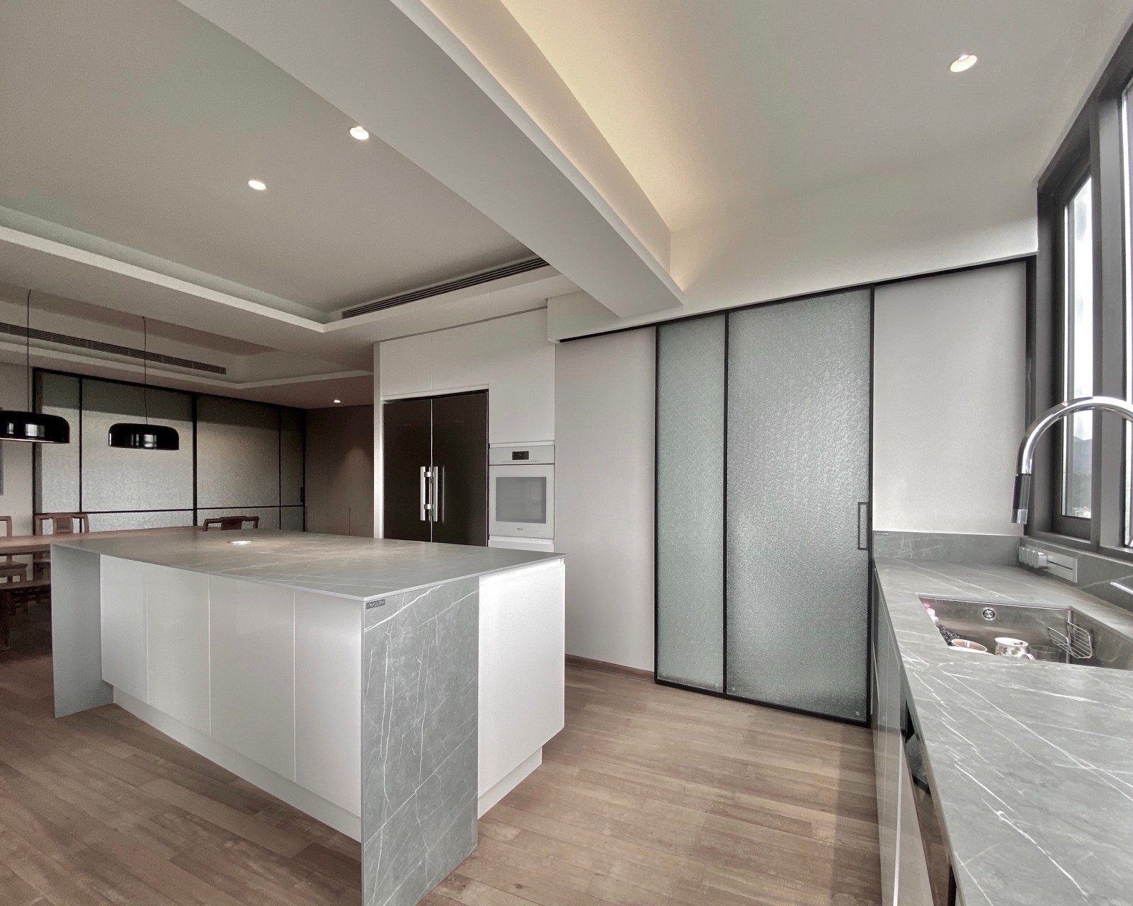 廣州裝修公司新中式風格室內(nèi)裝修效果圖-廚房 廣州裝修公司新中式風格室內(nèi)裝修效果圖-廚房