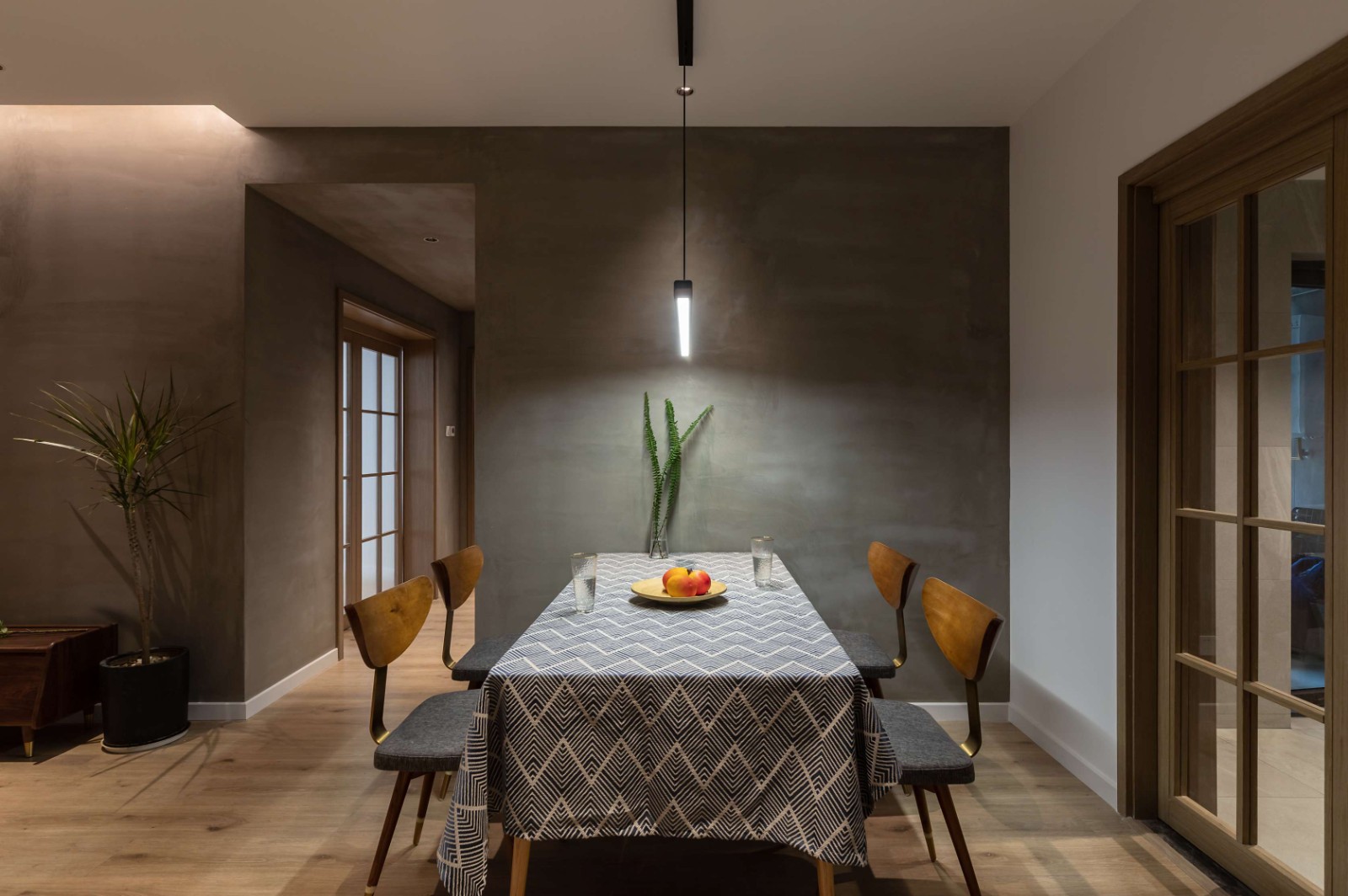 混搭風格家裝設計室內(nèi)裝修效果圖-餐廳