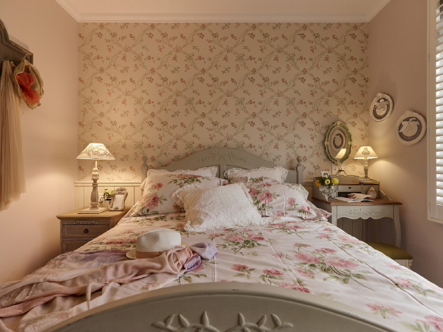 南航碧花園別墅360平米田園風(fēng)格裝修案例-主臥床 南航碧花園別墅360平米田園風(fēng)格裝修案例-主臥床