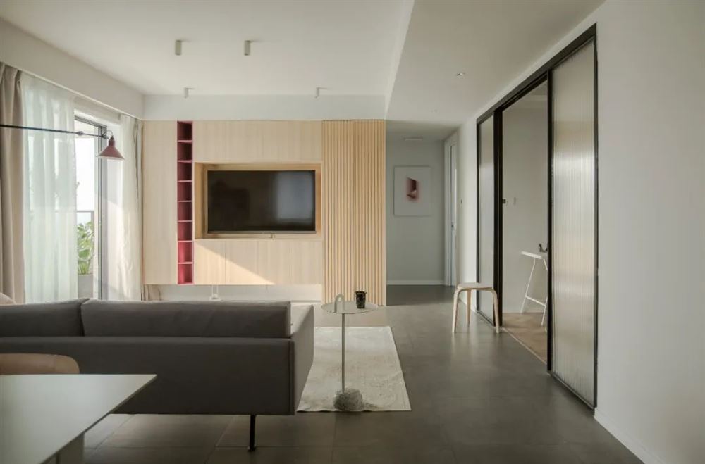 陽(yáng)江市鴻潤(rùn)小區(qū)北歐風(fēng)格三居室裝修案例