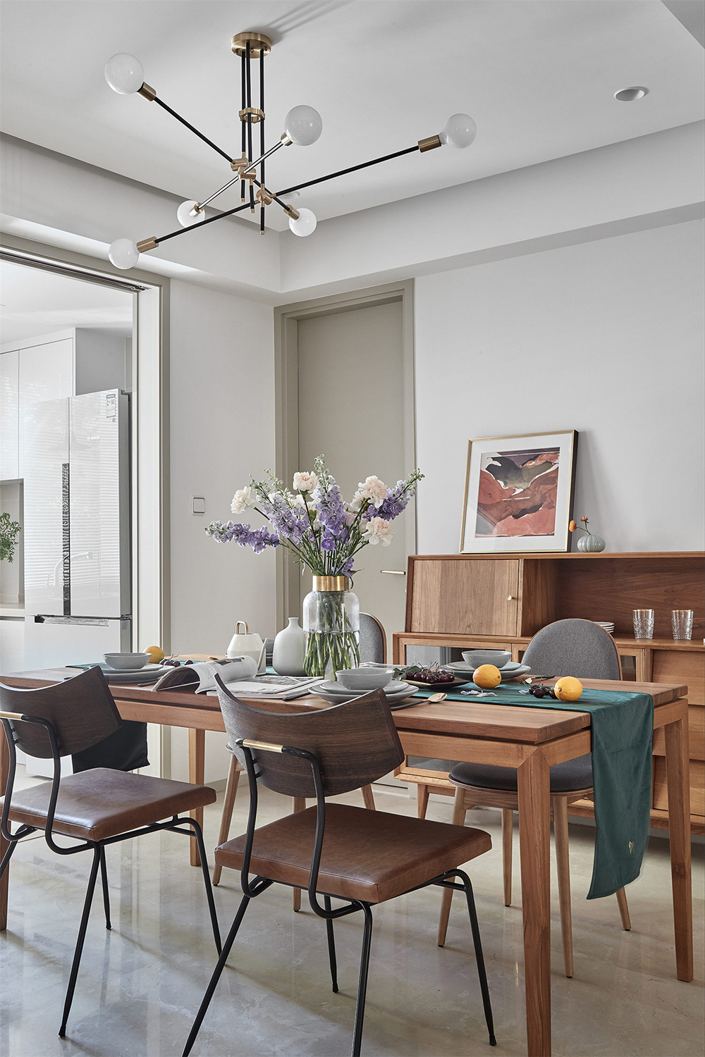 南寧榮和公園墅別墅290平米北歐風(fēng)格室內(nèi)裝修案例-餐廳 南寧榮和公園墅別墅290平米北歐風(fēng)格室內(nèi)裝修案例-餐廳