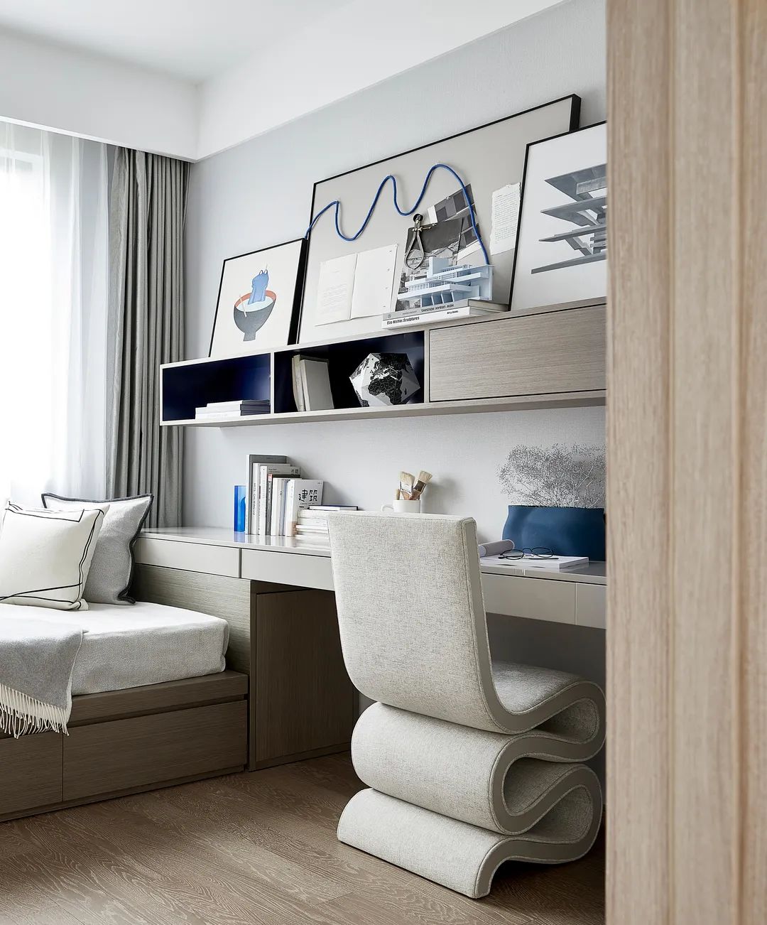 現(xiàn)代簡(jiǎn)約風(fēng)格室內(nèi)設(shè)計(jì)家裝案例-書(shū)房 現(xiàn)代簡(jiǎn)約風(fēng)格室內(nèi)設(shè)計(jì)家裝案例-書(shū)房