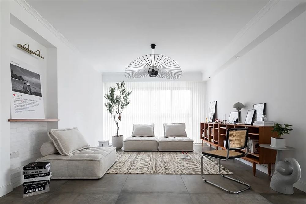 廣州市中海譽(yù)城北歐風(fēng)格三居室裝修案例