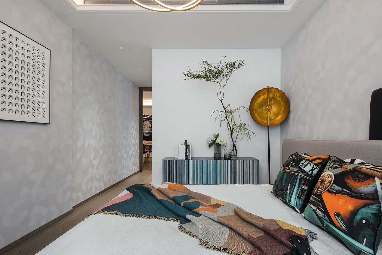 裝修案例現(xiàn)代輕奢風(fēng)格室內(nèi)裝修效果圖-臥室 裝修案例現(xiàn)代輕奢風(fēng)格室內(nèi)裝修效果圖-臥室