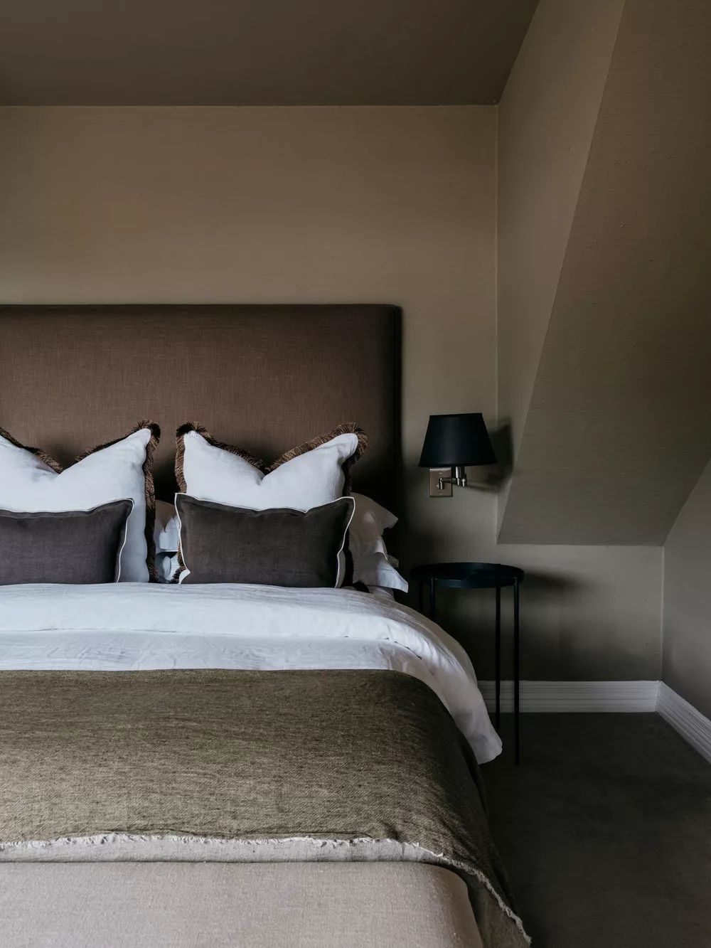 裝修公司歐式風(fēng)格室內(nèi)裝修效果圖-臥室 裝修公司歐式風(fēng)格室內(nèi)裝修效果圖-臥室