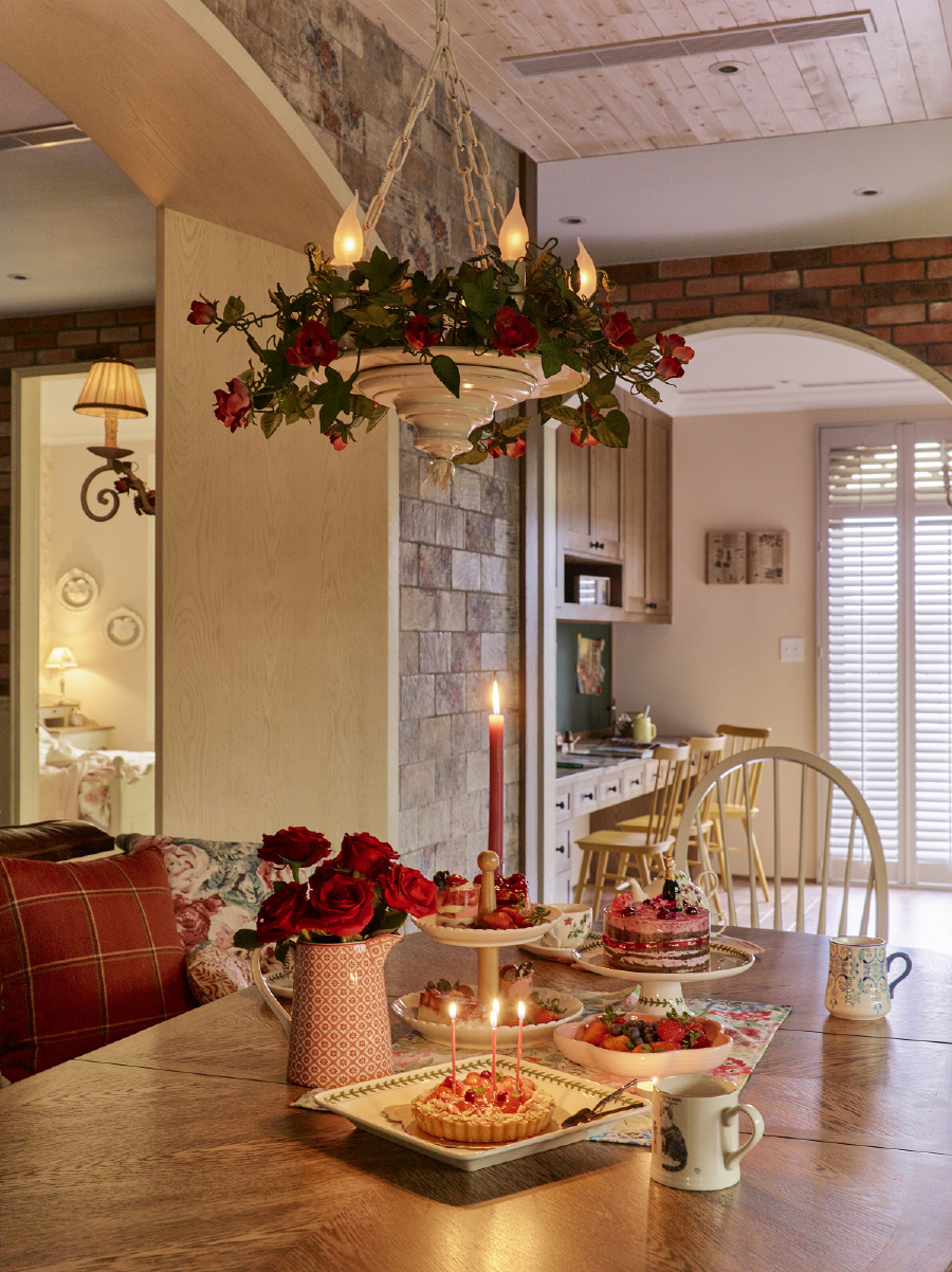 南航碧花園別墅360平米田園風(fēng)格裝修案例-餐廳 南航碧花園別墅360平米田園風(fēng)格裝修案例-餐廳