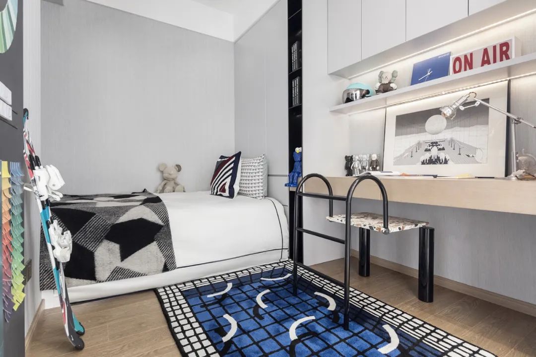 現(xiàn)代簡約風格家裝設計室內裝修效果圖-臥室 現(xiàn)代簡約風格家裝設計室內裝修效果圖-臥室