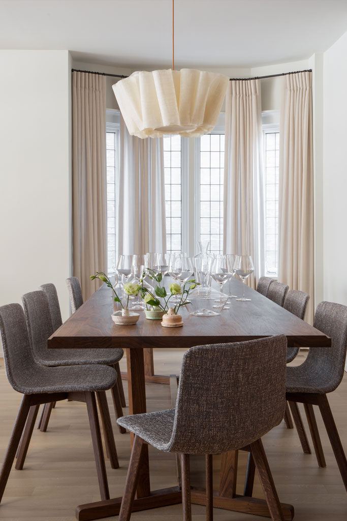 北歐簡(jiǎn)約原木風(fēng)格室內(nèi)家裝案例效果圖-餐廳 北歐簡(jiǎn)約原木風(fēng)格室內(nèi)家裝案例效果圖-餐廳