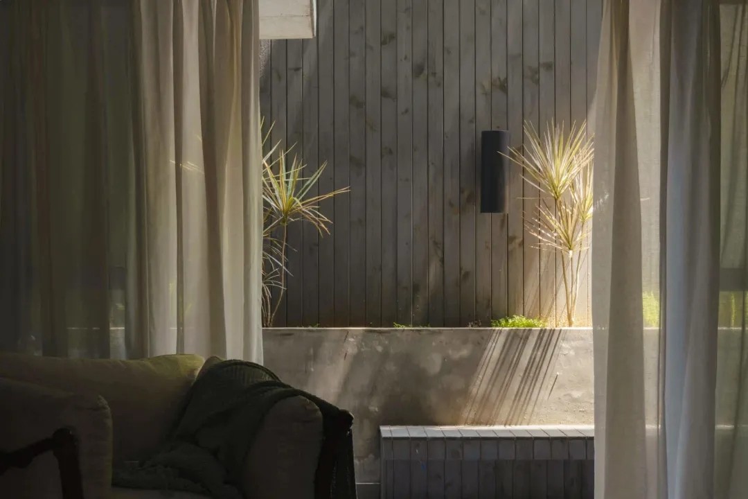 裝修案例中式復(fù)古風(fēng)格室內(nèi)裝修效果圖-陽臺(tái) 裝修案例中式復(fù)古風(fēng)格室內(nèi)裝修效果圖-陽臺(tái)