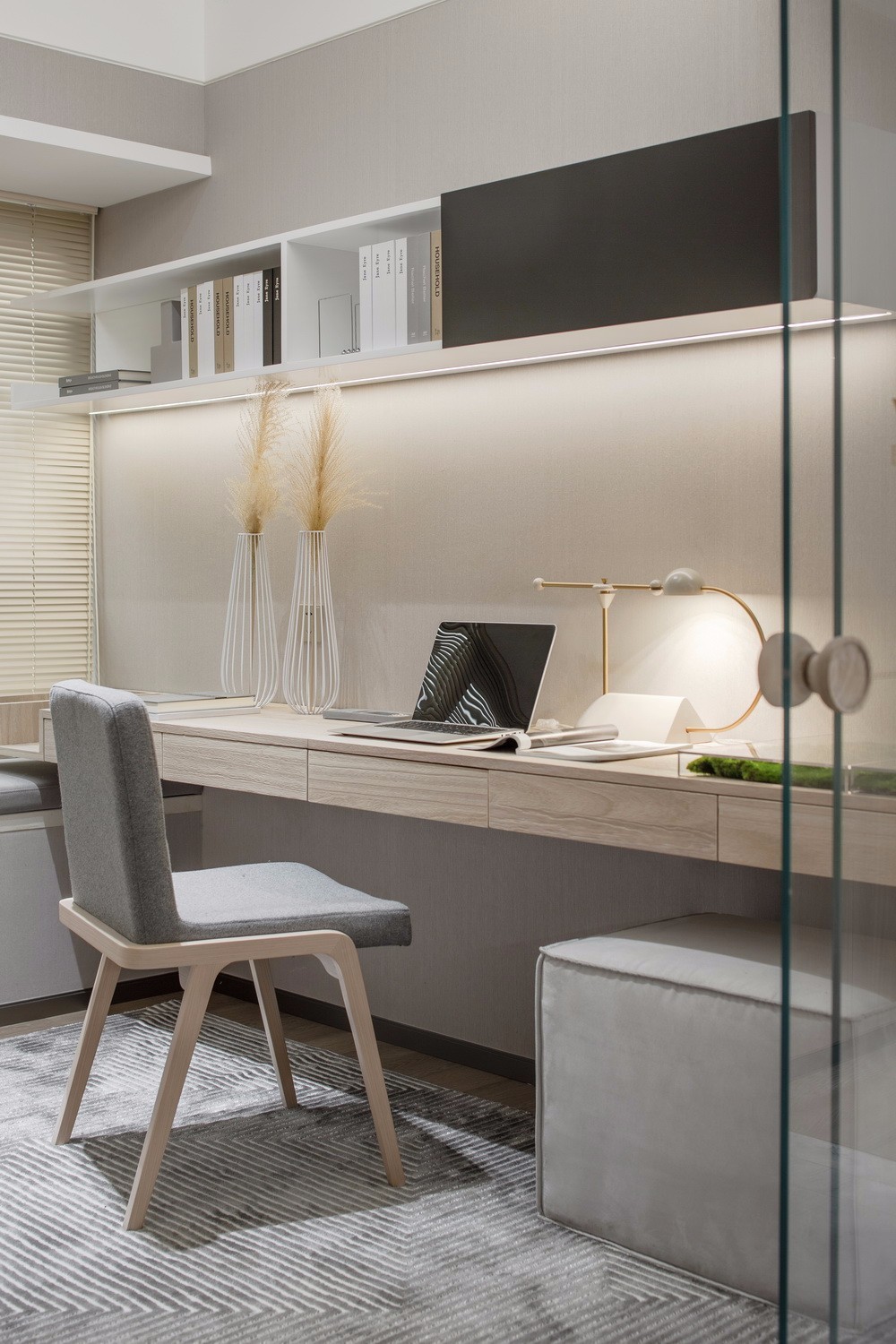 現(xiàn)代簡約風(fēng)格室內(nèi)家裝案例效果圖-書房 現(xiàn)代簡約風(fēng)格室內(nèi)家裝案例效果圖-書房