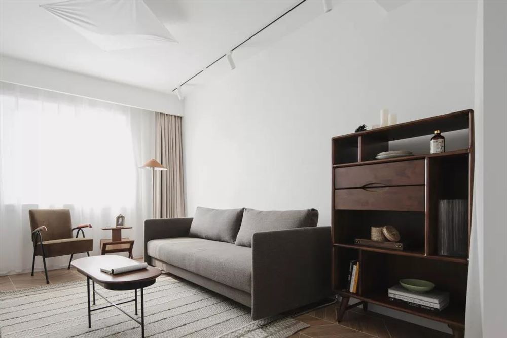 佛山市恒大山湖郡現(xiàn)代簡約風(fēng)格三居室裝修案例