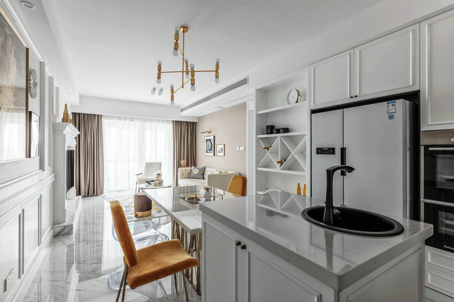 美式輕奢風(fēng)格家裝設(shè)計室內(nèi)裝修效果圖-餐廚廳 美式輕奢風(fēng)格家裝設(shè)計室內(nèi)裝修效果圖-餐廚廳