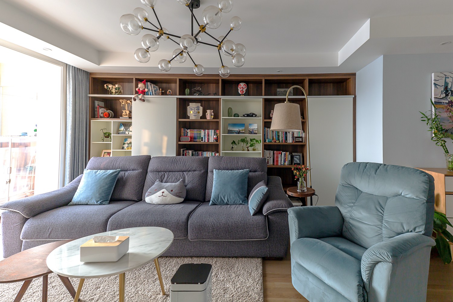 裝修案例現(xiàn)代簡(jiǎn)約風(fēng)格室內(nèi)裝修效果圖-客廳 裝修案例現(xiàn)代簡(jiǎn)約風(fēng)格室內(nèi)裝修效果圖-客廳