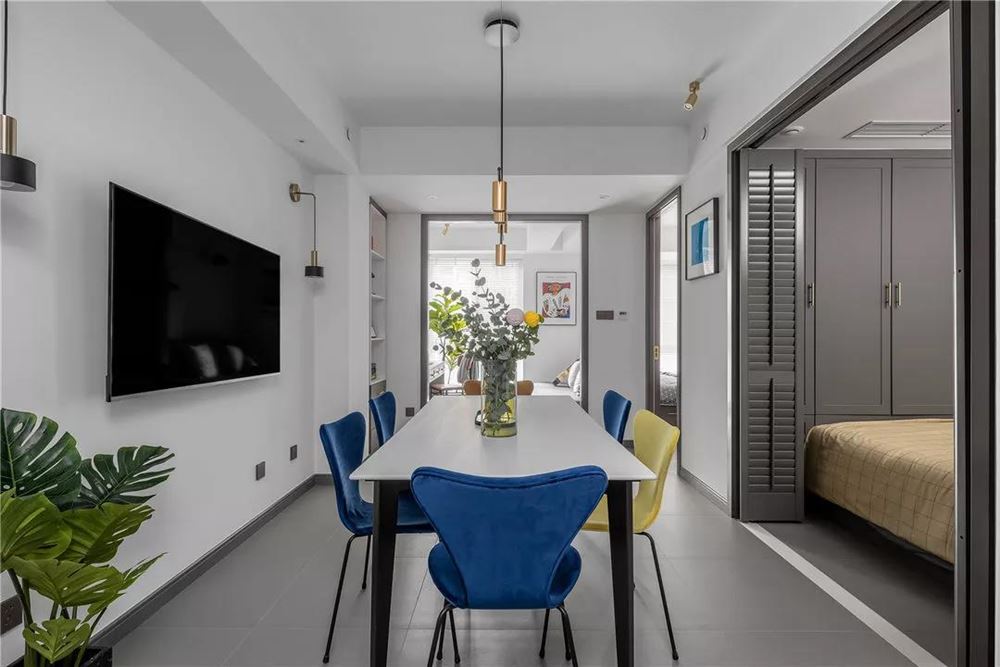 汕頭市富逸榮景雅園現(xiàn)代簡約風(fēng)格四居室裝修案例