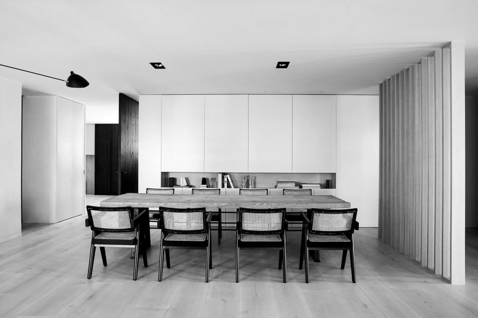 廣州市南航花園現(xiàn)代風(fēng)格三居室裝修案例