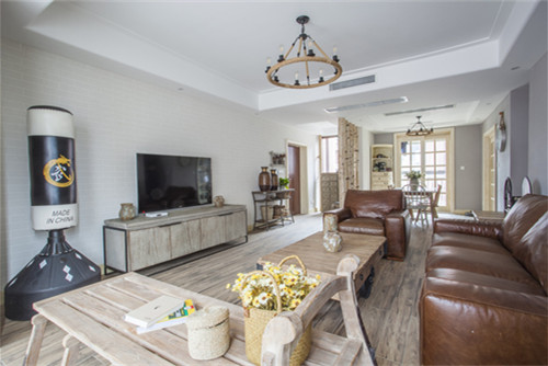 德陽市濱江花園其他四居室裝修案例