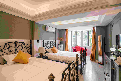 ?？谑协h(huán)球100寶龍城現(xiàn)代風(fēng)格辦公空間裝修案例